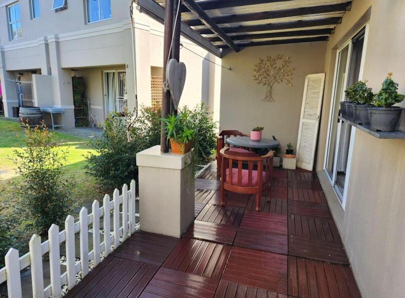2 Bedroom Property for Sale in Sonstraal Heights Western Cape